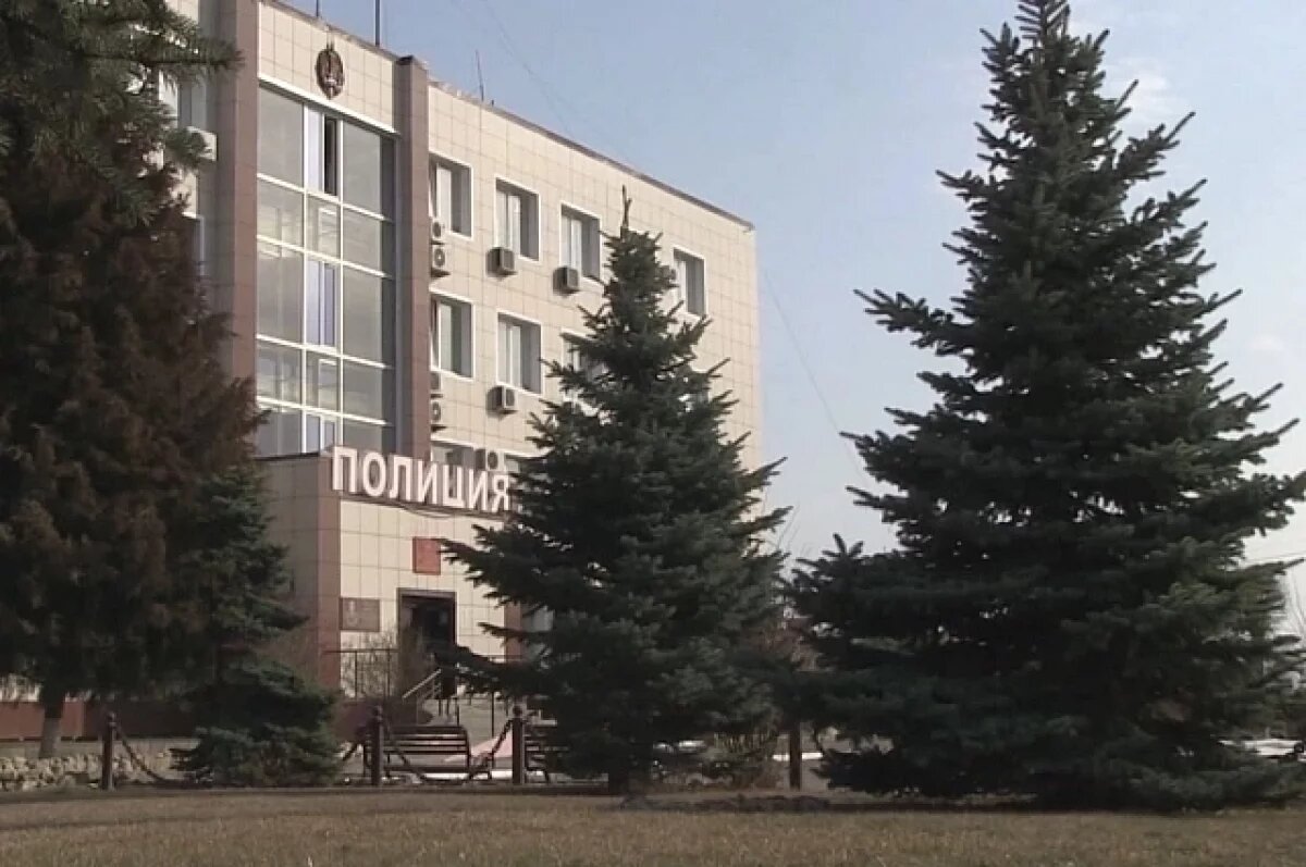    Полицейские спасли 10 млн рублей 55-летней камышанке, потерявшей сына