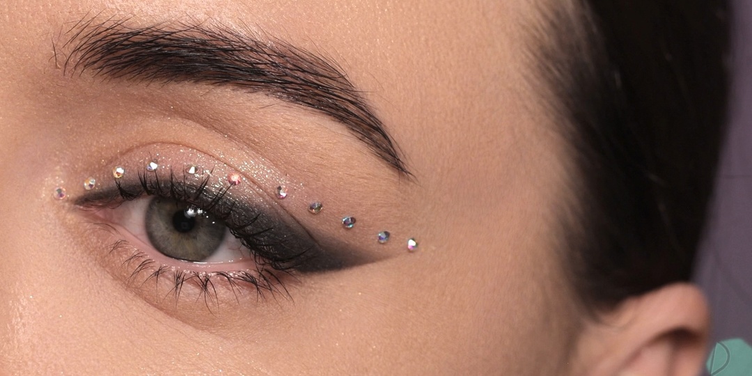Праздничный МАКИЯЖ со стразами | просто, быстро, красиво!