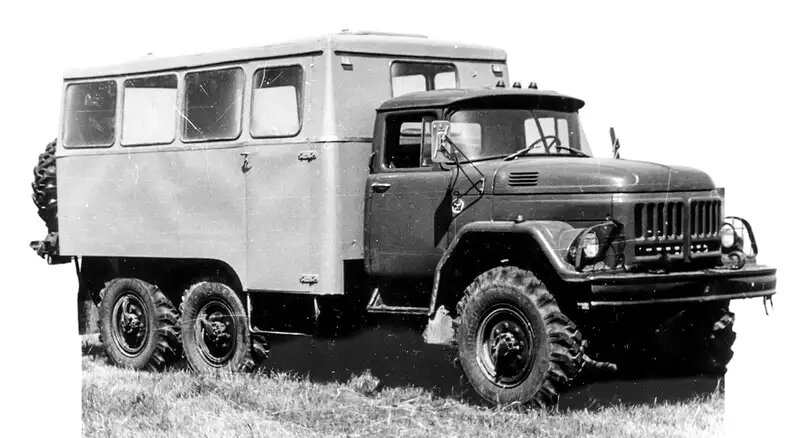    СТЗМ‑3906 Ставрополь-ского опытного завода спецавтотранспорта.