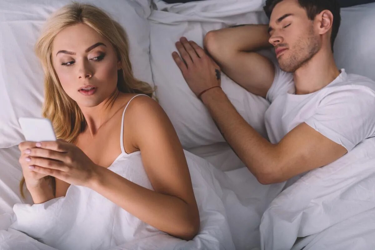 Тихие шаги к разрыву: как и почему начинается женская измена