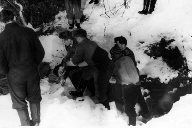 Фото из архива Анатолия Гущина с сайта rodina-history.ru