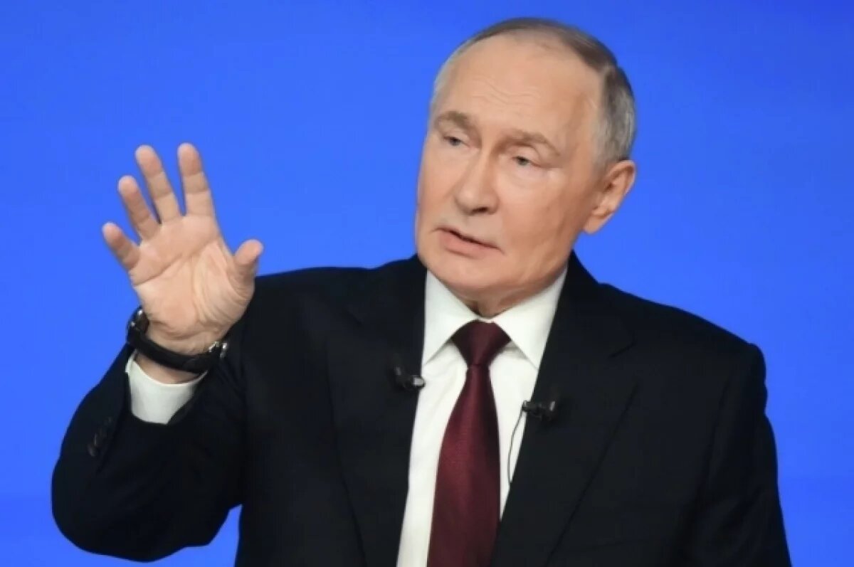    Путин продиктовал послание, которое вложил бы в капсулу времени