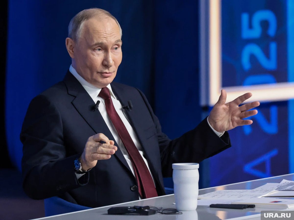     Владимир Путин признался, что верит в Бога