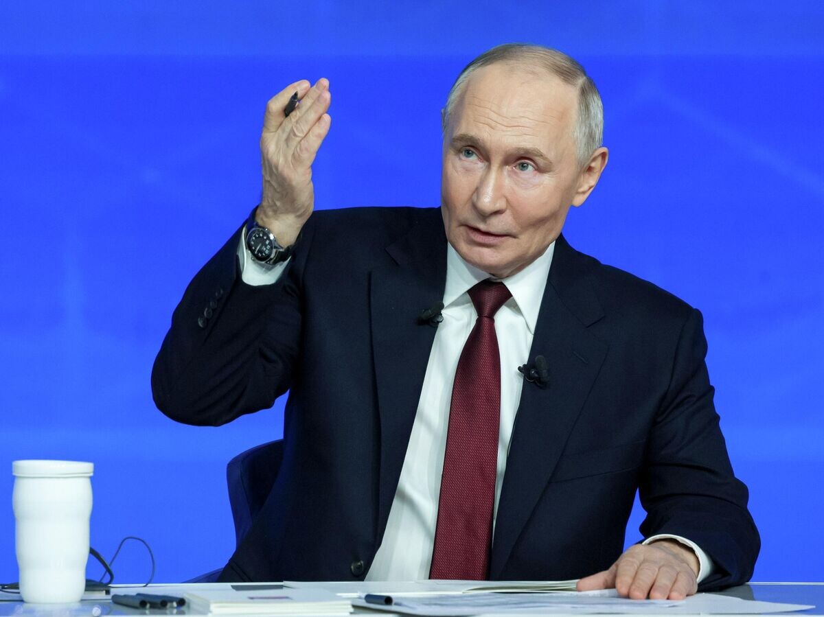    Президент РФ Владимир Путин отвечает на вопросы во время специальной программы "Итоги года" | © РИА Новости / POOL