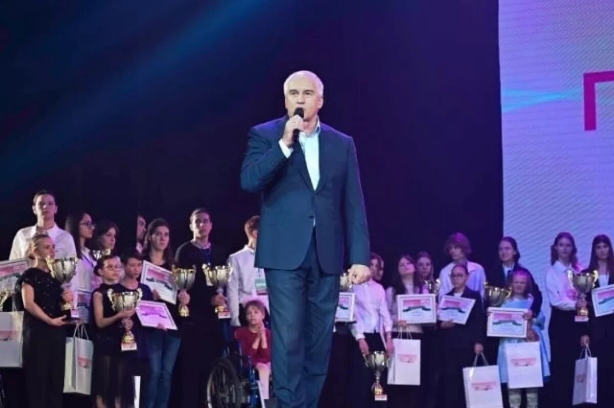    Победителей конкурса «Преград нет» наградили в Крыму