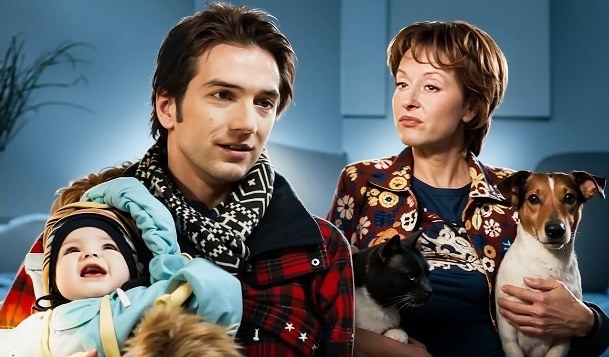 Павел и его мама. (Пётр Красилов и Лариса Удовиченко).