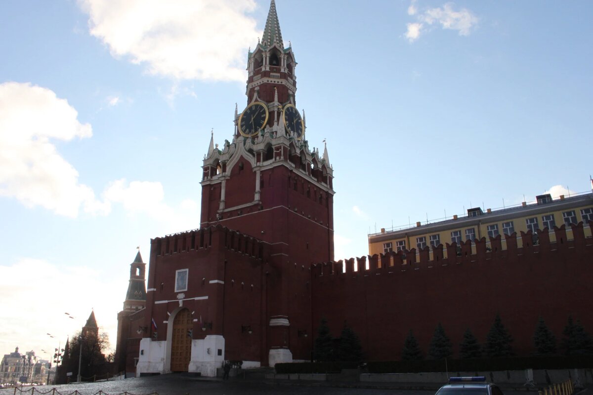 Читаем между строк и пытаемся интуичить по поводу будущего нашей страны     