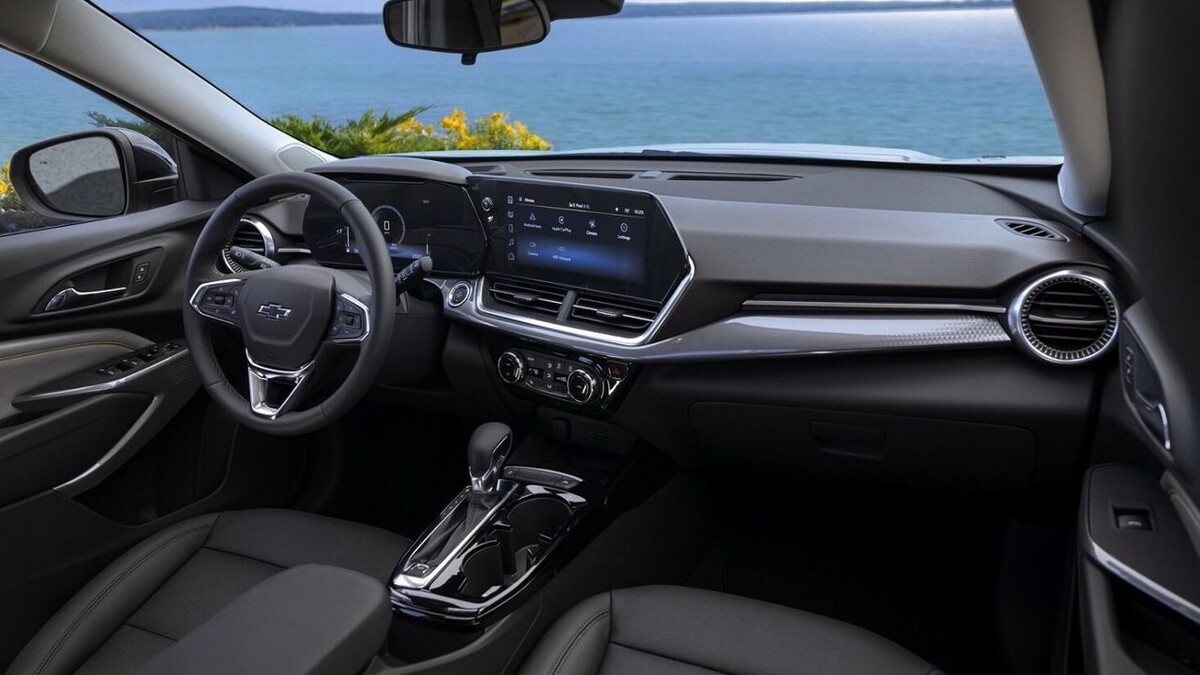    Интерьер Chevrolet Trax. Фото Chevrolet