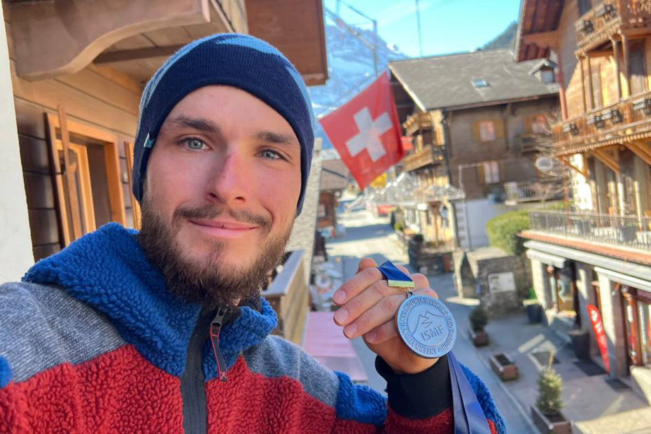    Социальные сети