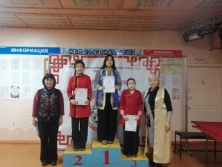 наши смелые девочки Ангелина и Номина