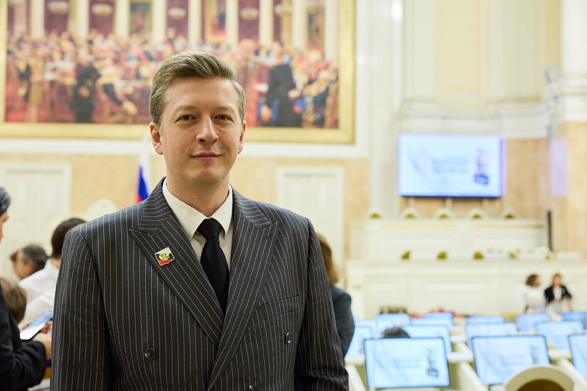 Данил Мухин - автор книги «Последняя капля»