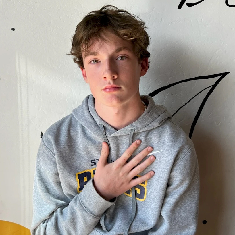    Виртуальная примерка и искусственные хиты: как ИИ упрощал (и усложнял) жизнь в 2025 году (фото 1)