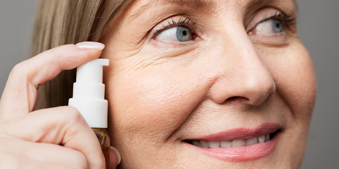 Российские ученые против старения: что такое трипептид меди и правда ли он лучше ретинола?