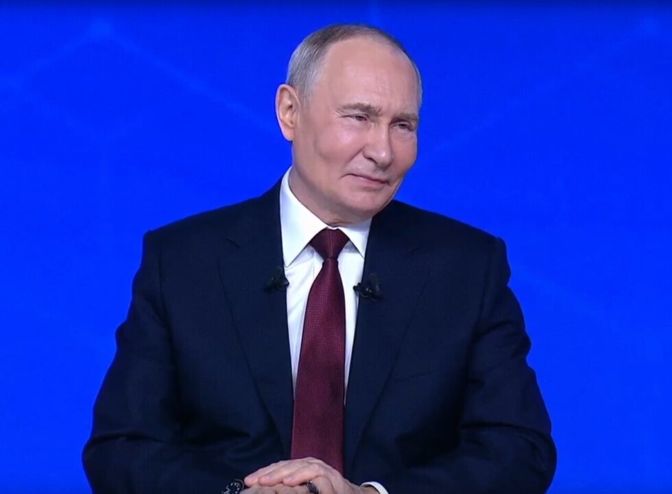    Стопкадр трансляции "Итоги года 2025 с Владимиром Путиным"