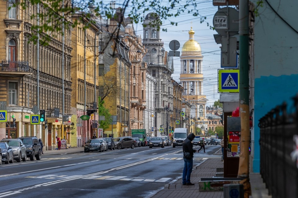    В Петербурге благоустроят тысячи объектов. Олег ЗОЛОТО