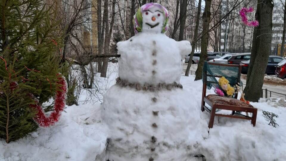 Снегопад... Будет дело для лопат...