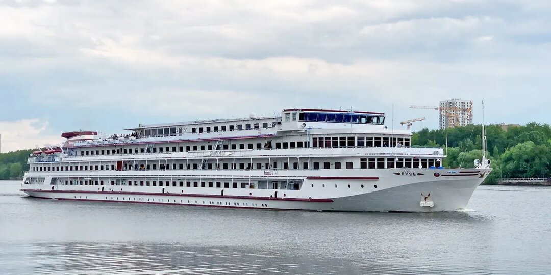 15 минут после отправления из Москвы: Теплоход «Русь» во всей красе
