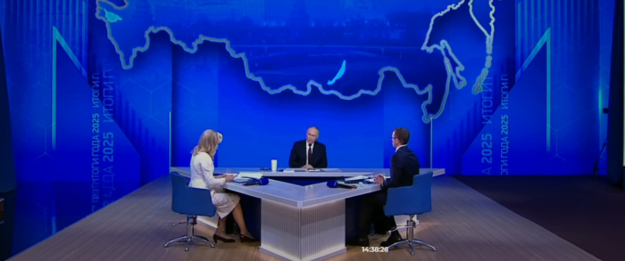 Прямая линия с президентом страны продолжалась четыре с половиной часа / Скриншот экрана прямой трансляции