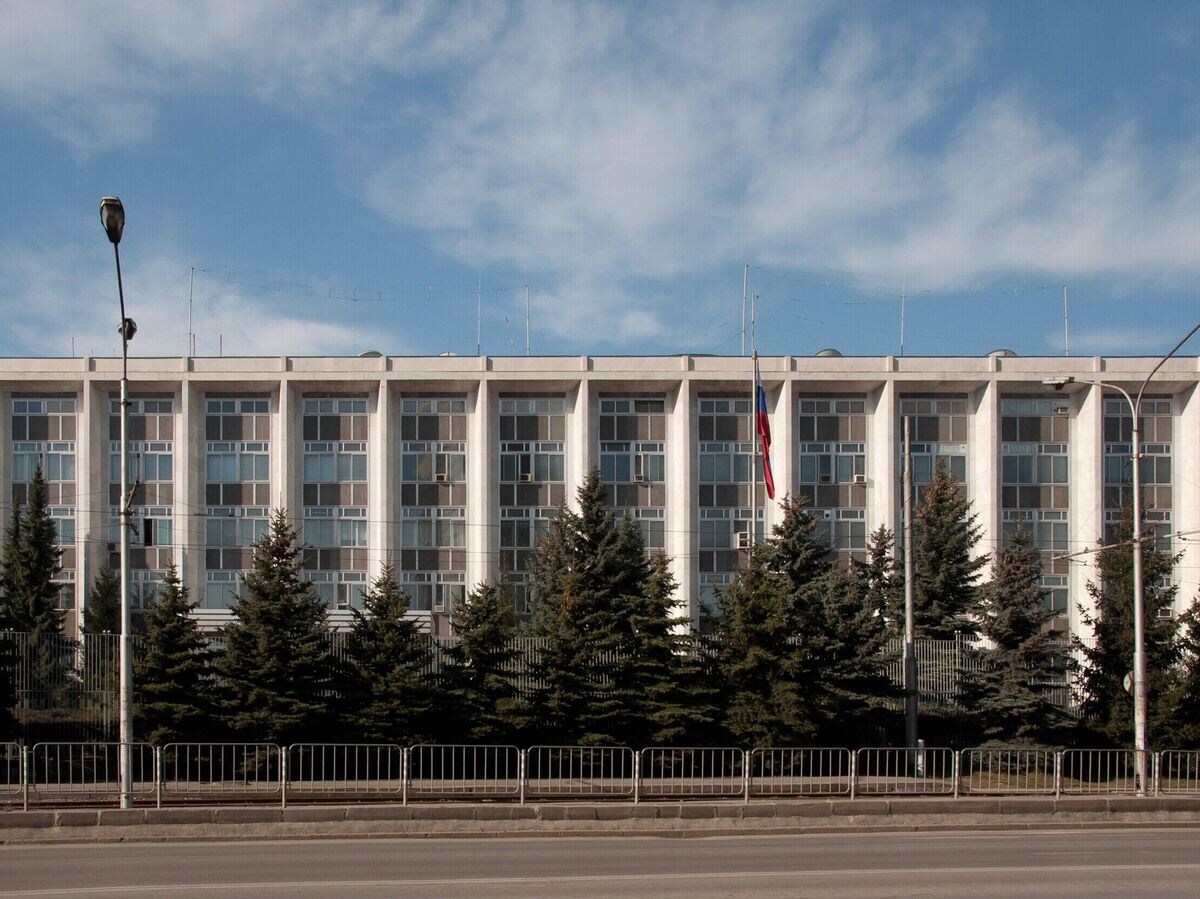    Здание посольства Российской Федерации в Болгарии | CC BY-SA 2.0 / MrPanyGoff / Russian Embassy - Sofia