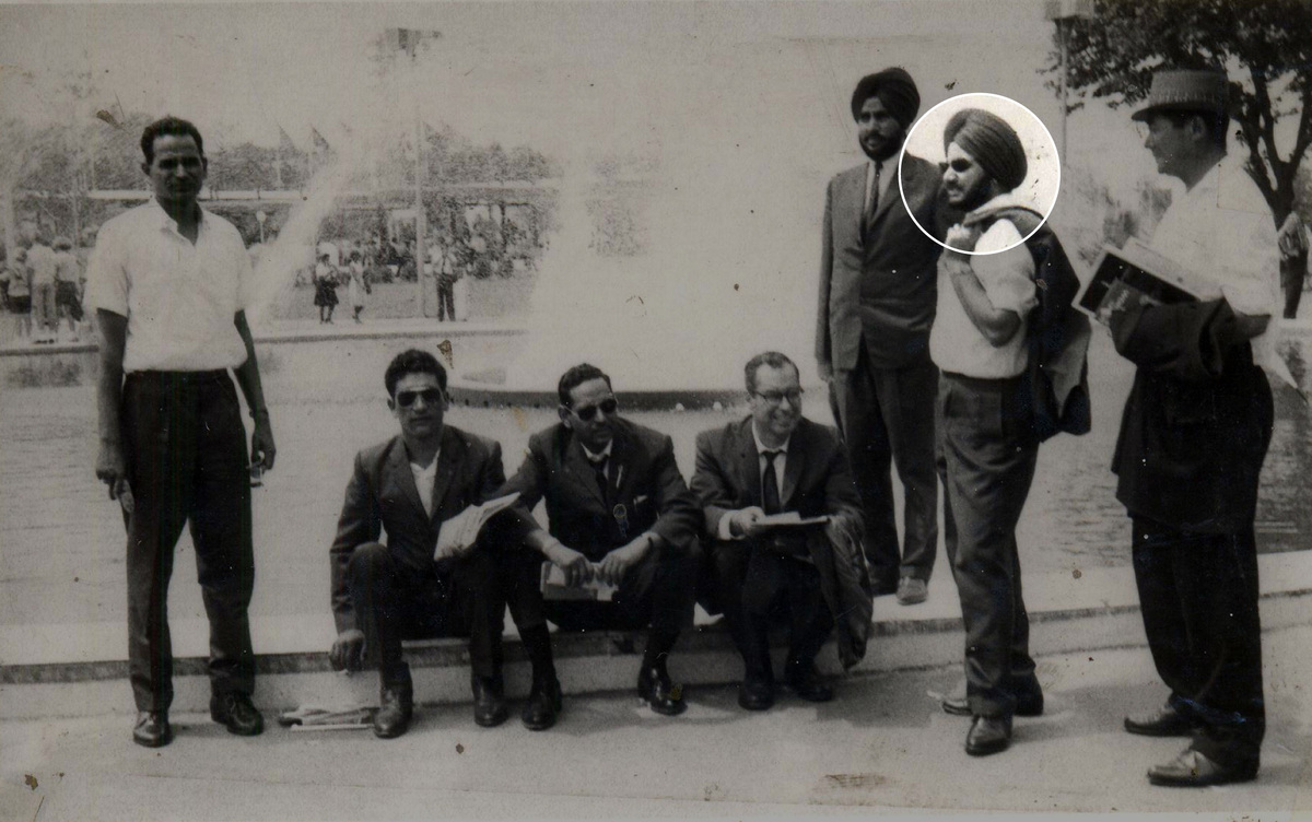 © Архив М.С. Коли
М. С. Коли с индийскими альпинистами в Нью-Йорке в 1965 году