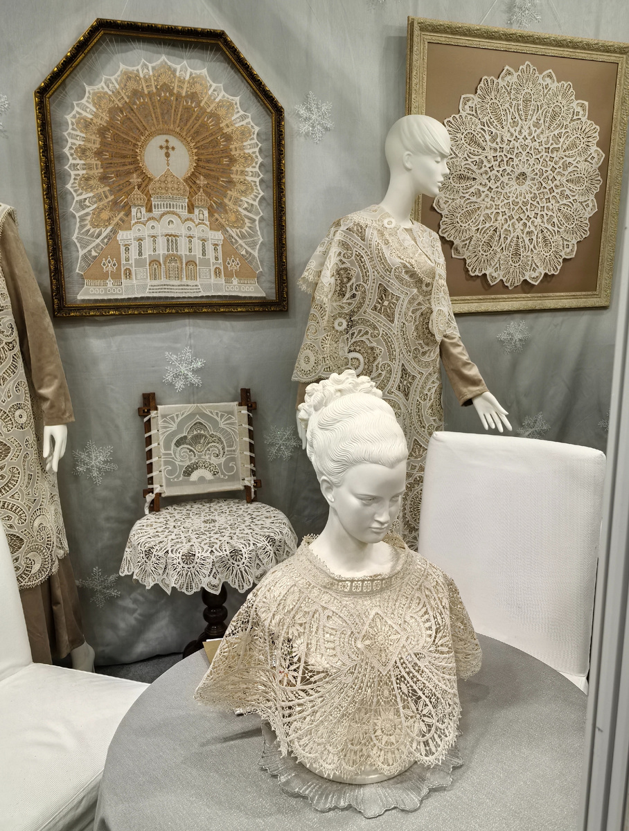 Кадомский вениз. Белый и бежевый