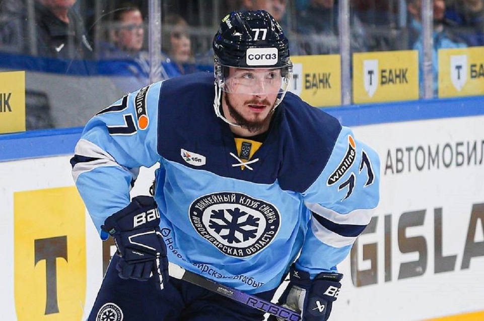   За время выступления в клубе он забросил 17 шайб. Фото: ХК «Сибирь»