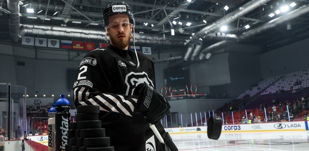 Григорий Дронов не сыграл сегодня против родного клуба.