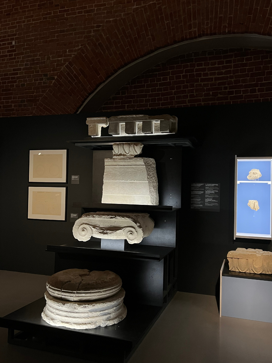 Древние руины