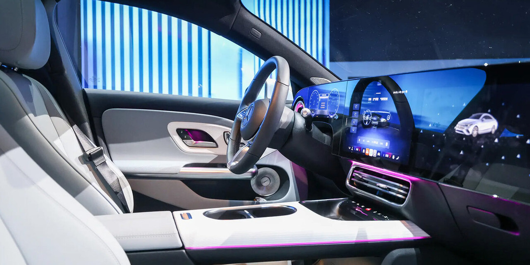 Немецкому автопрому конец? Mercedes выпустил седан с мотором от Geely.