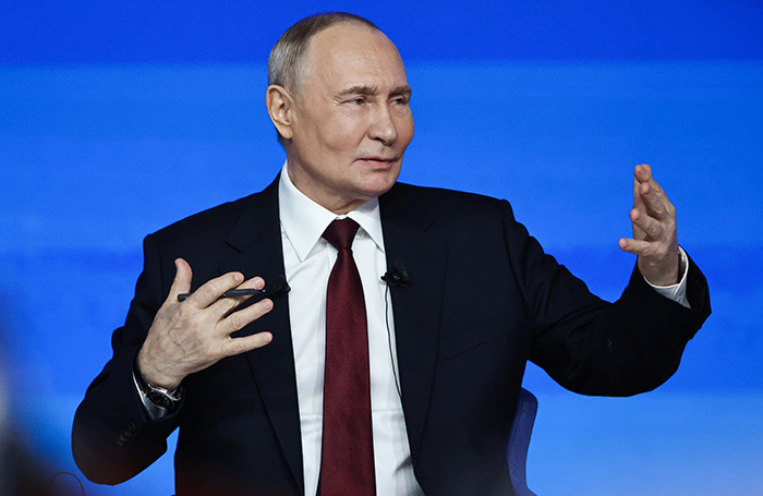    Президент России Владимир Путин во время программы «Итоги года» в Гостином дворе.Михаил Терещенко/ТАСС