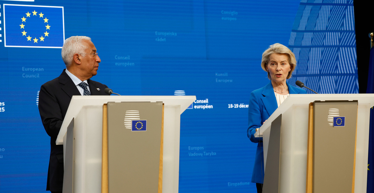     Антониу Кошта и Урсула фон дер Ляйен / AP Photo/Geert Vanden Wijngaert