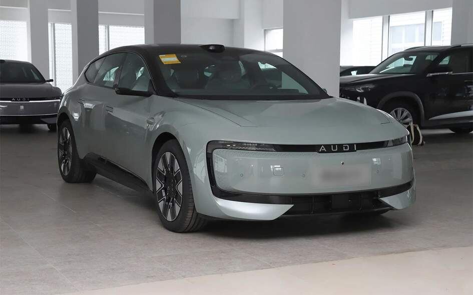 AUDI E5 Sportback в российском автосалоне