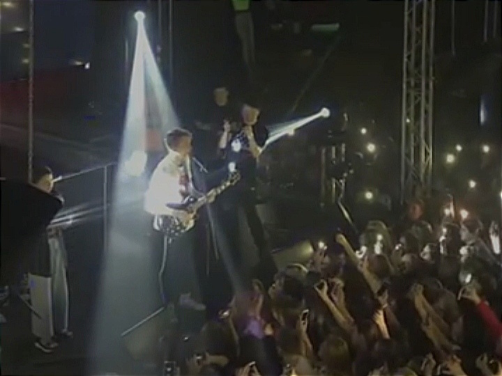 Живое выступление: Егор Натс и Ментал Эфекшион — Соврал. https://youtu.be/gGNypvlmdrc?si=p01FtKaSBJt6ppoW