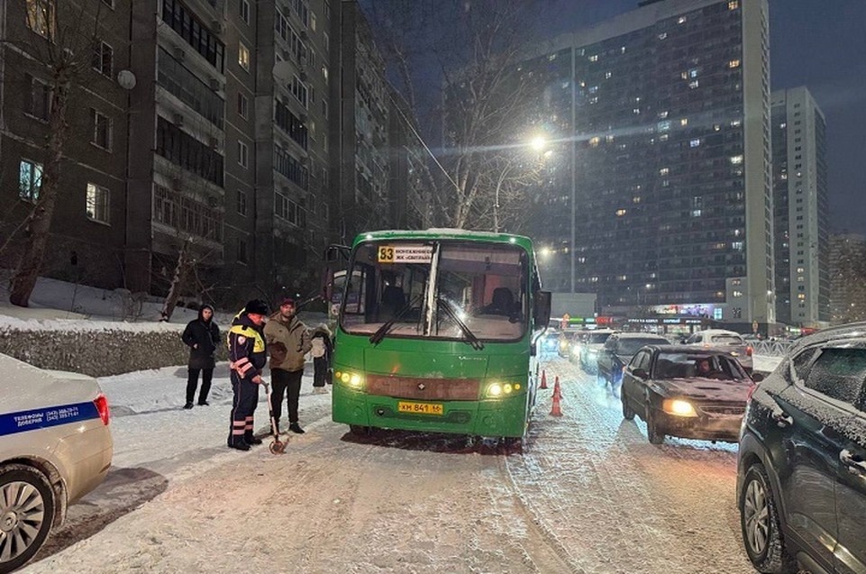    Мальчика доставили в больницу. Фото: Госавтоинспекция Екатеринбурга