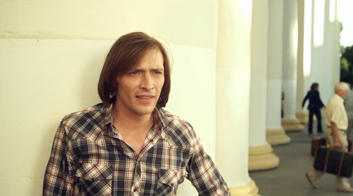 Кадр из сериала "Шулер", 2013 г., режиссер Эдуард Парри, сценаристы Максим Белозор, Анатолий Барбакару, композиторы Алексей Остапчук, Владимир Крипак (скриншот)