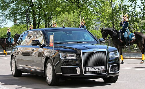 Лимузин Senat Limousine — служебный автомобиль президента России (7 мая 2018)