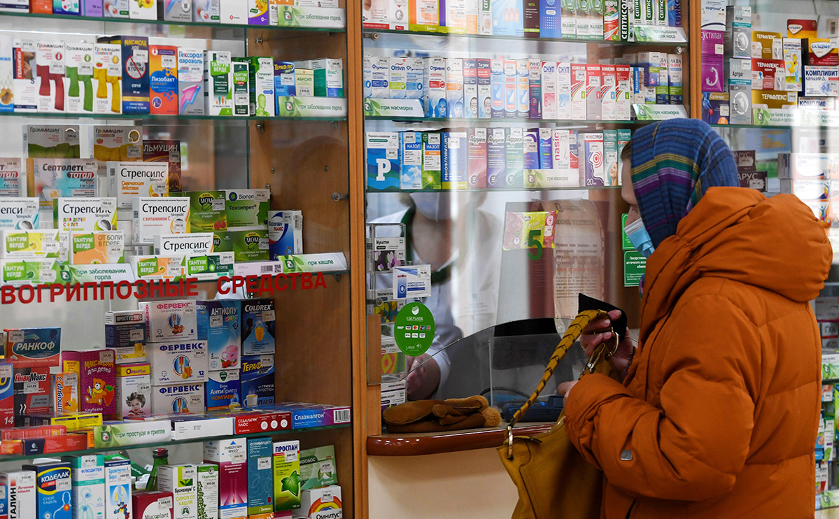 Россияне сталкиваются с угрозой исчезновения из аптек рецептурных лекарств: что останется вместо аптечных лабораторий? 