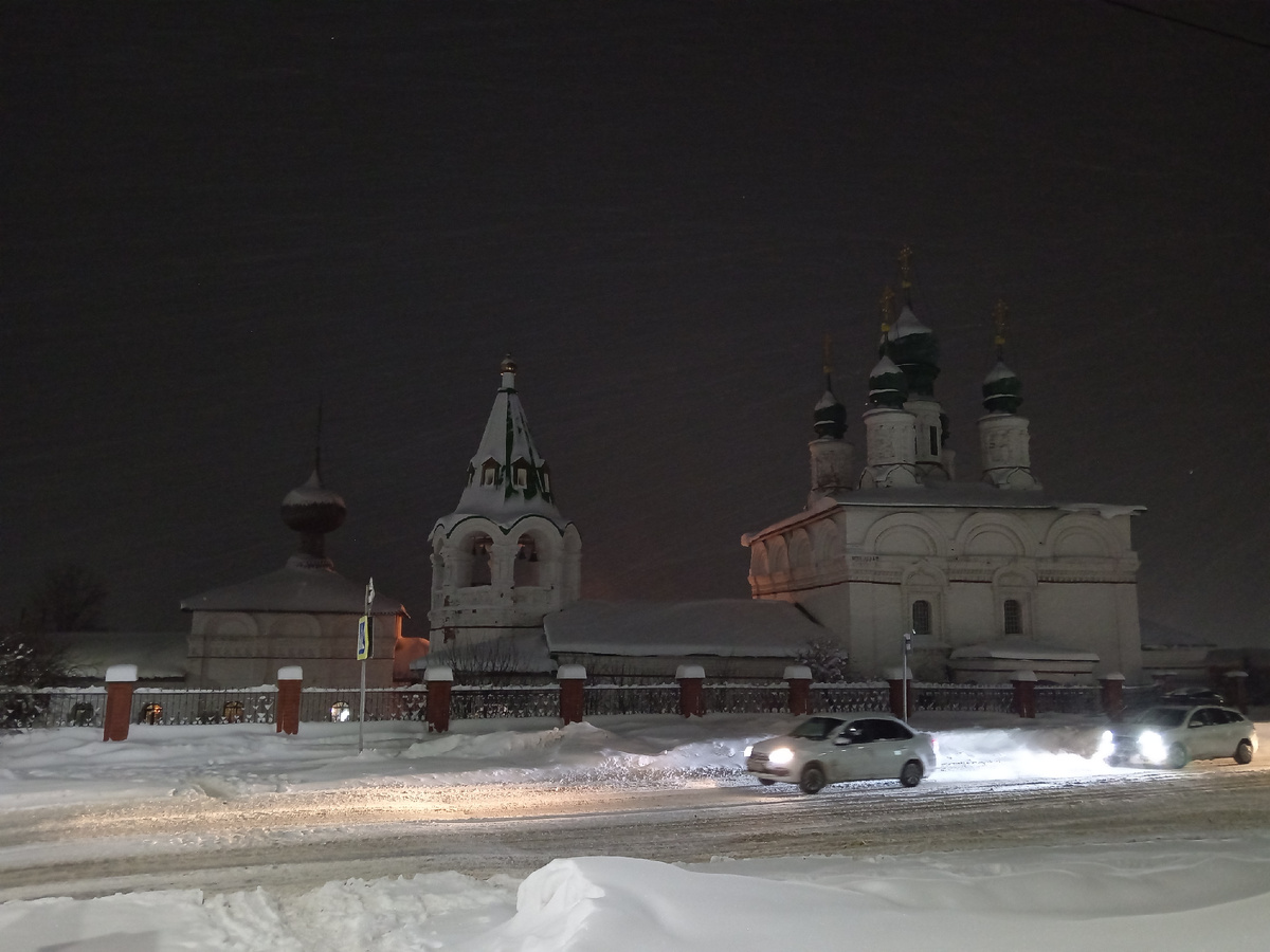 19.12.2025 7:58 Спасо-Преображенская церковь.