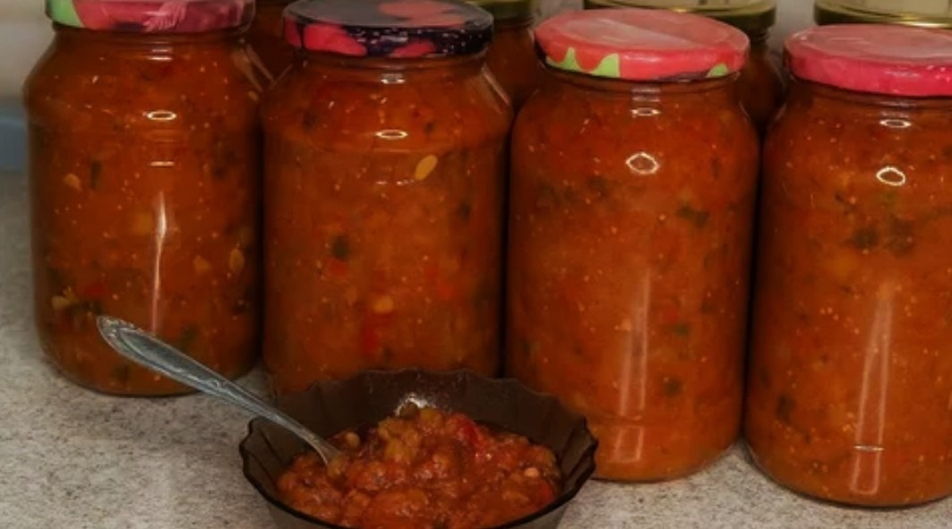 Отдельная история - баклажанная икра.
