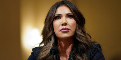 Министр внутренней безопасности Кристи Ноэм заявила, что подозреваемому в нападении в Брауновском университете «никогда не следовало разрешать въезд» в США