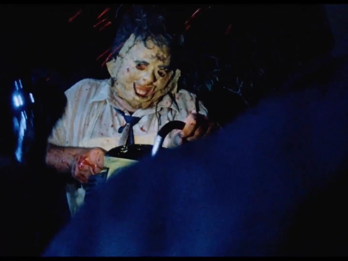 Кожаное лицо (Leatherface), «Техасская резня бензопилой» 1974, сцена погони.