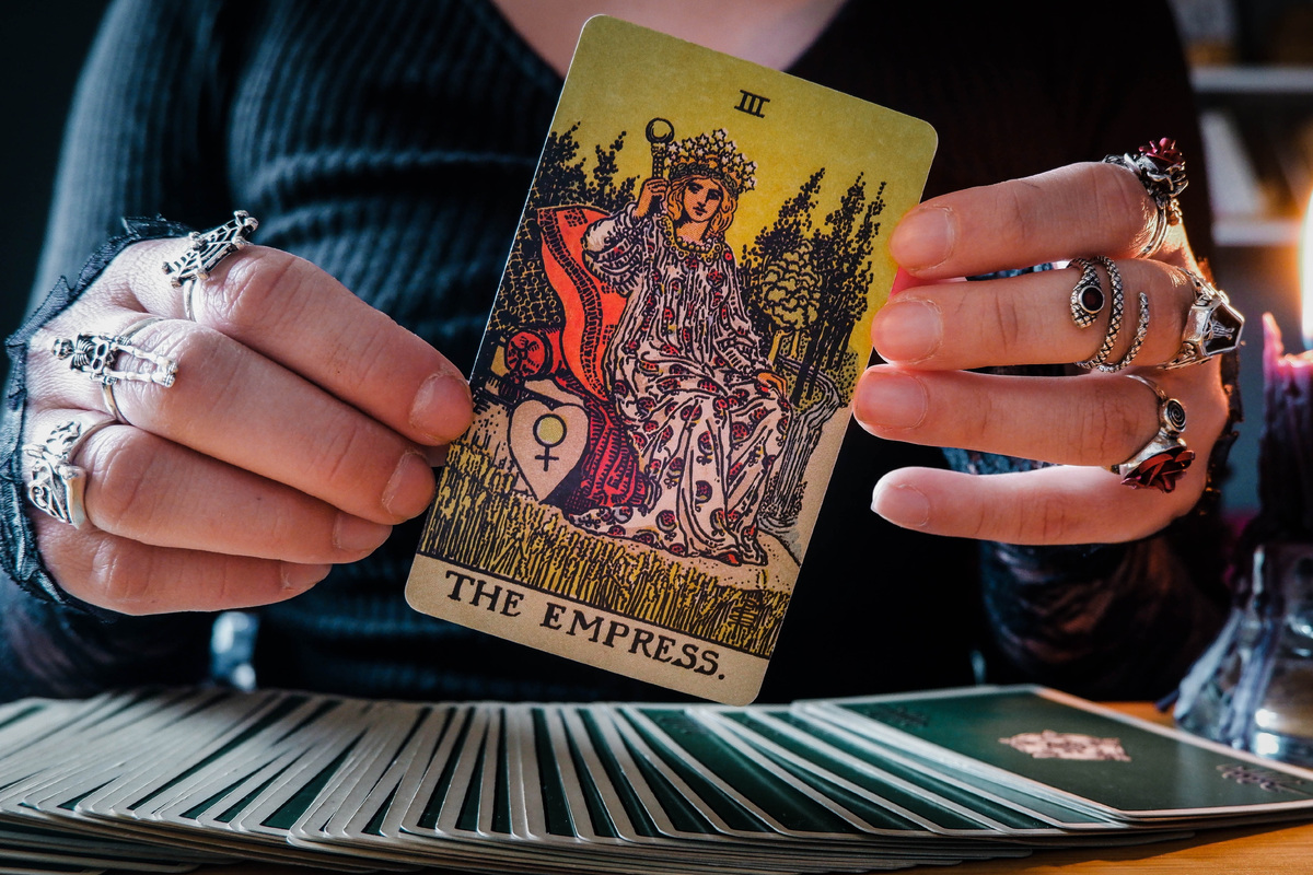     Карта Таро Императрица: значение и интерпретация в раскладах