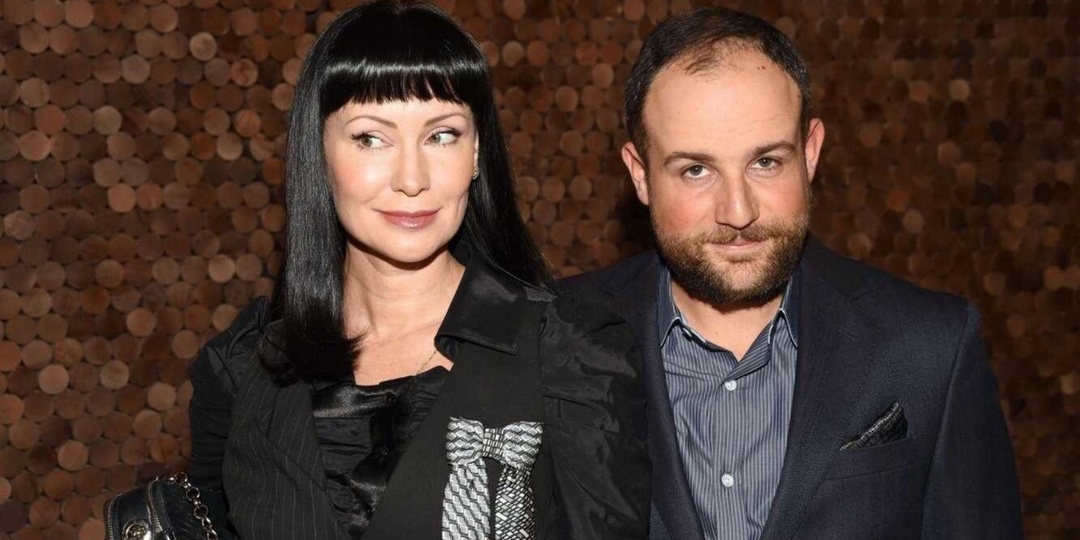 7 российских актрис, которые нашли счастье с молодыми возлюбленными.