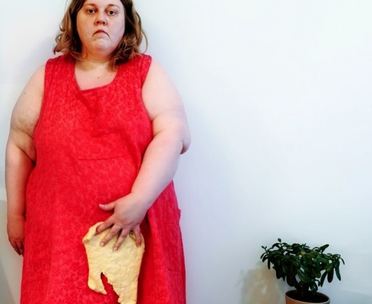 Зато обнаружил кое-что другое.
