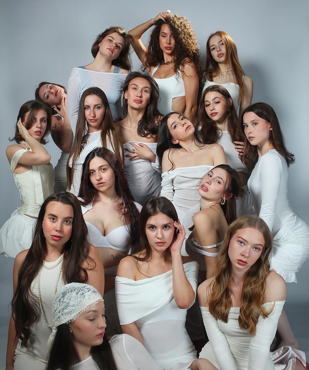 Невесты в студии Save Moments