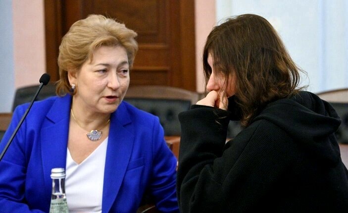 Лурье с адвокатом