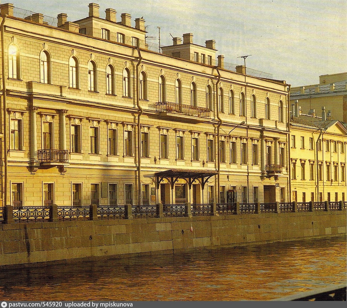 Мойка 72, штаб Путча. 