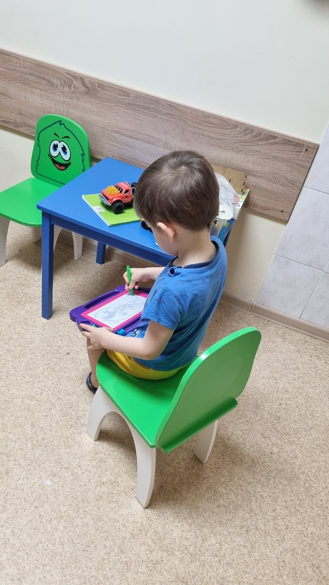 Занятия-занятия, дайте порисовать уже просто)))