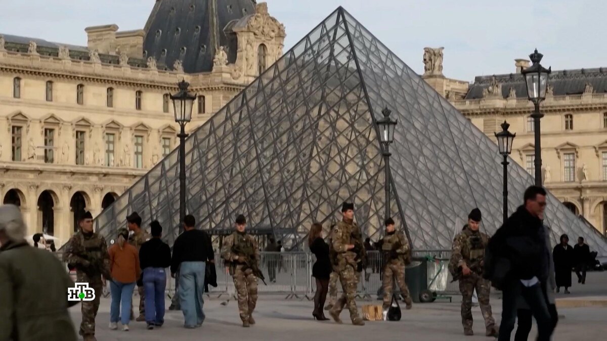    Кража века: поминутная хронология ограбления Лувра
