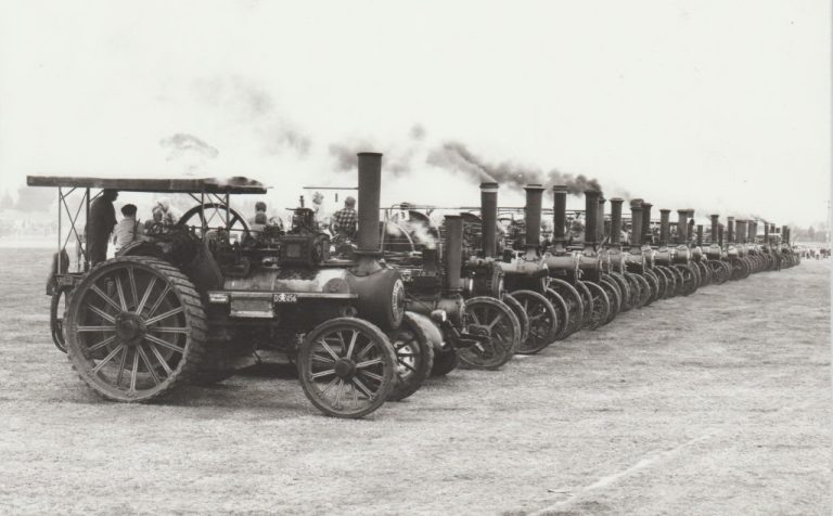Паровоз без рельсов: как выглядели и работали паровые тракторы